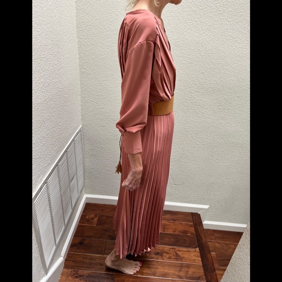 SHEIN | Surplice neck drop shoulder pleated dress - Picture 7 of 14